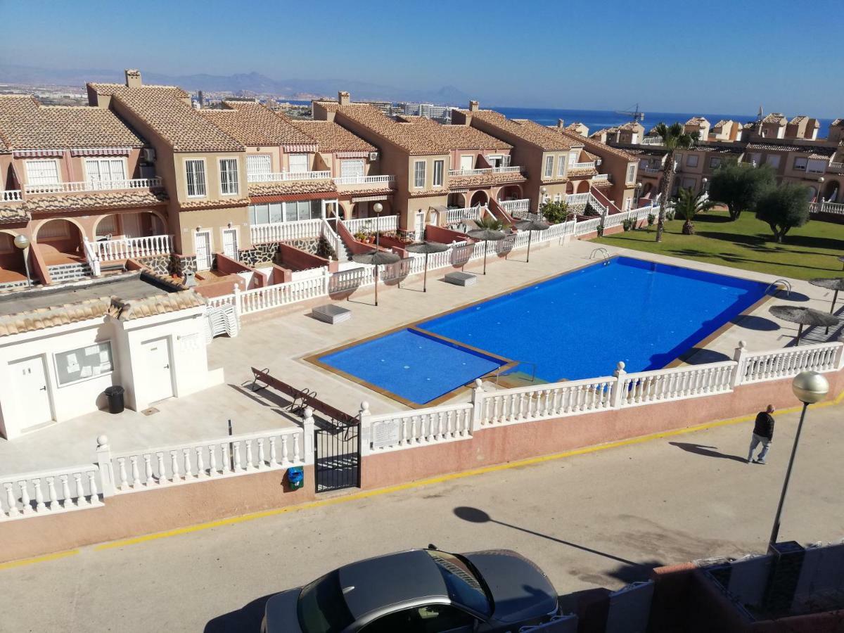 Bungalow Junto A La Piscina, Gran Alacant Santa Pola Eksteriør bilde