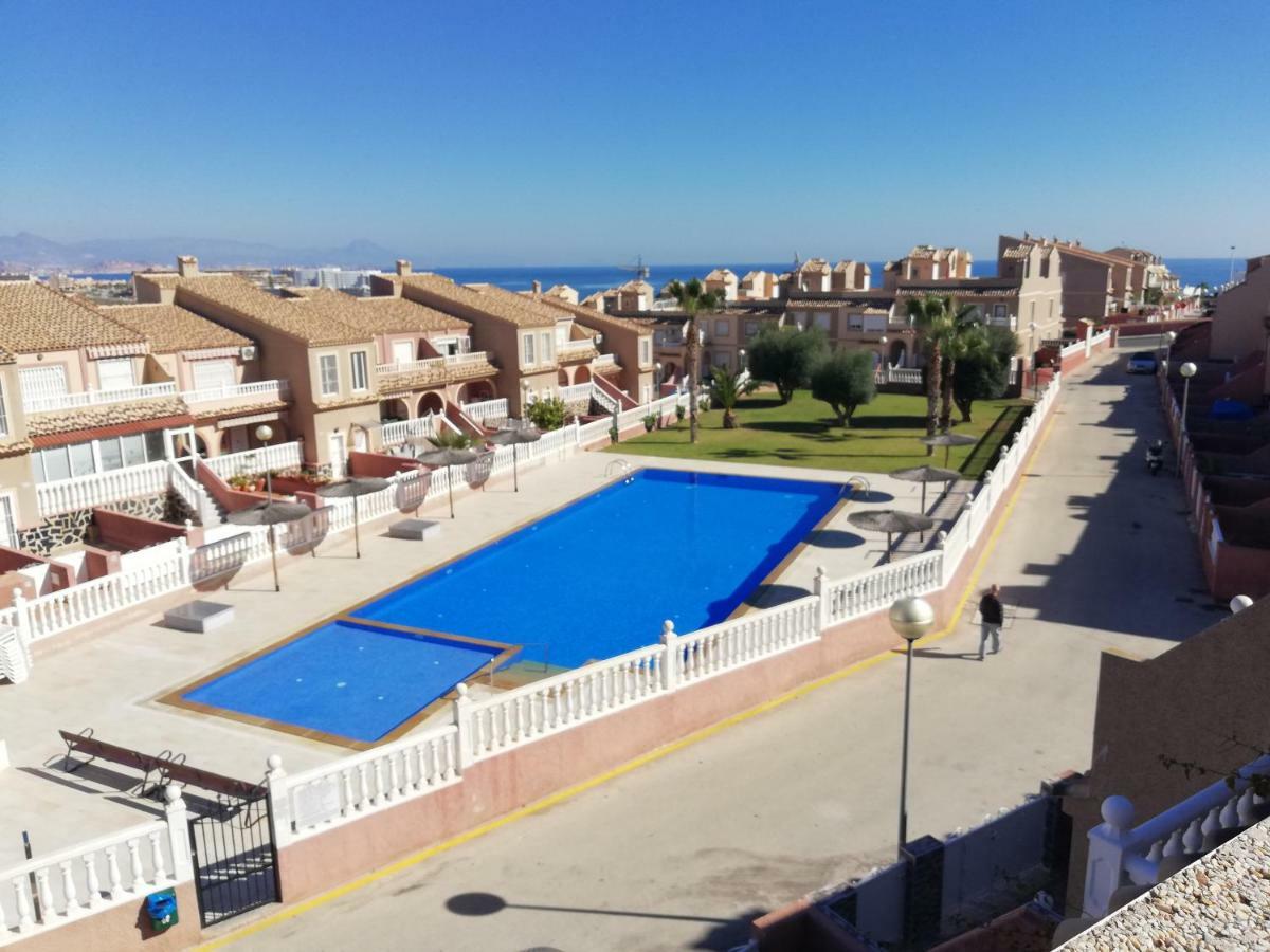Bungalow Junto A La Piscina, Gran Alacant Santa Pola Eksteriør bilde